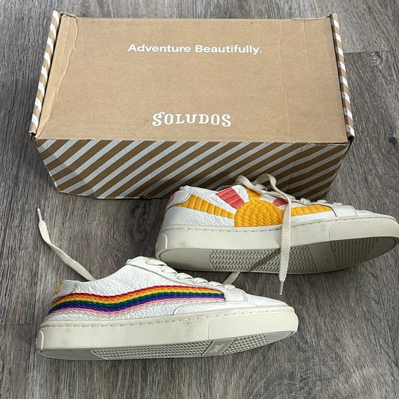 Soludos Rainbow Waves Sneakers Size 5 - Picture 5 of 16